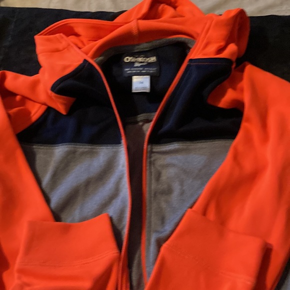 Boys hoodie sweatshirt.  Boys size 14 - Picture 4 of 4